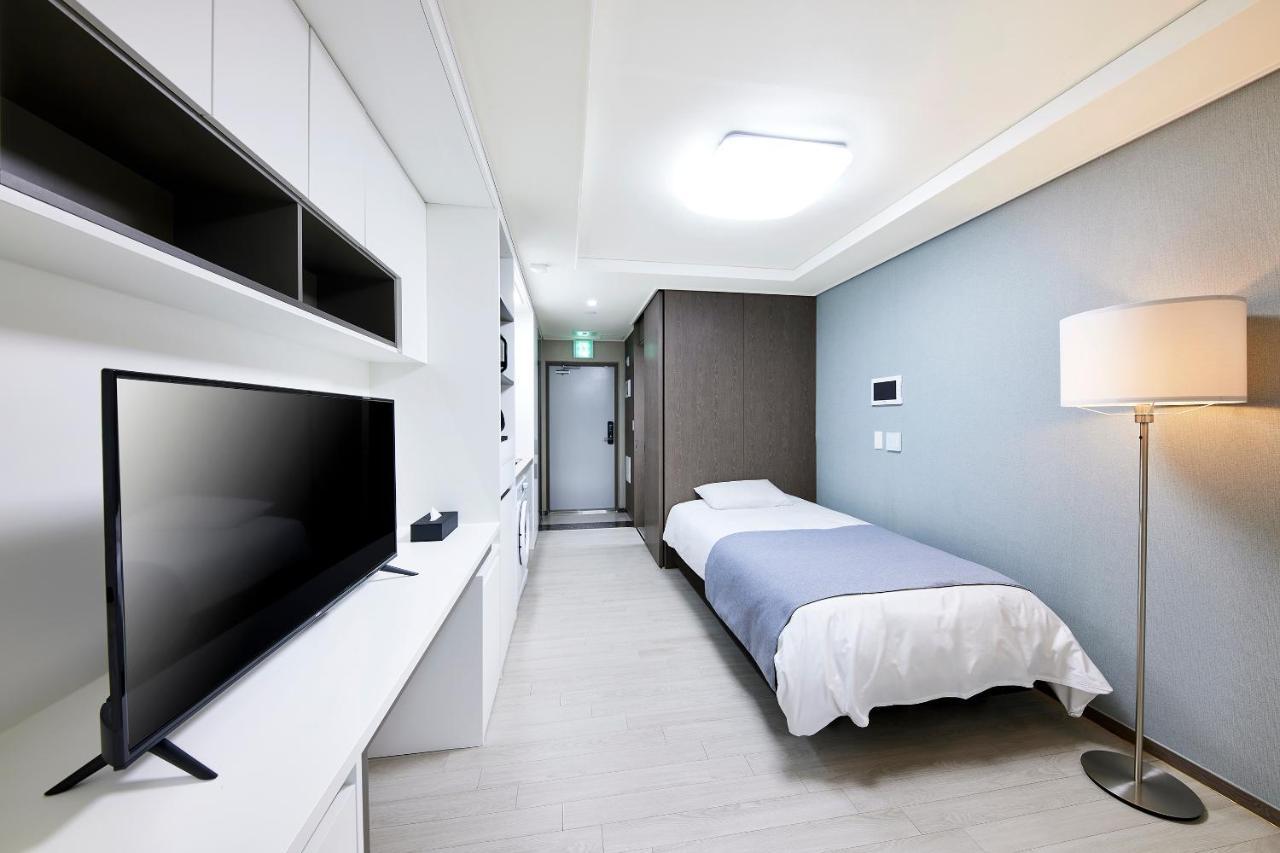 Bridge Residence Hotel Seogwipo Exterior foto